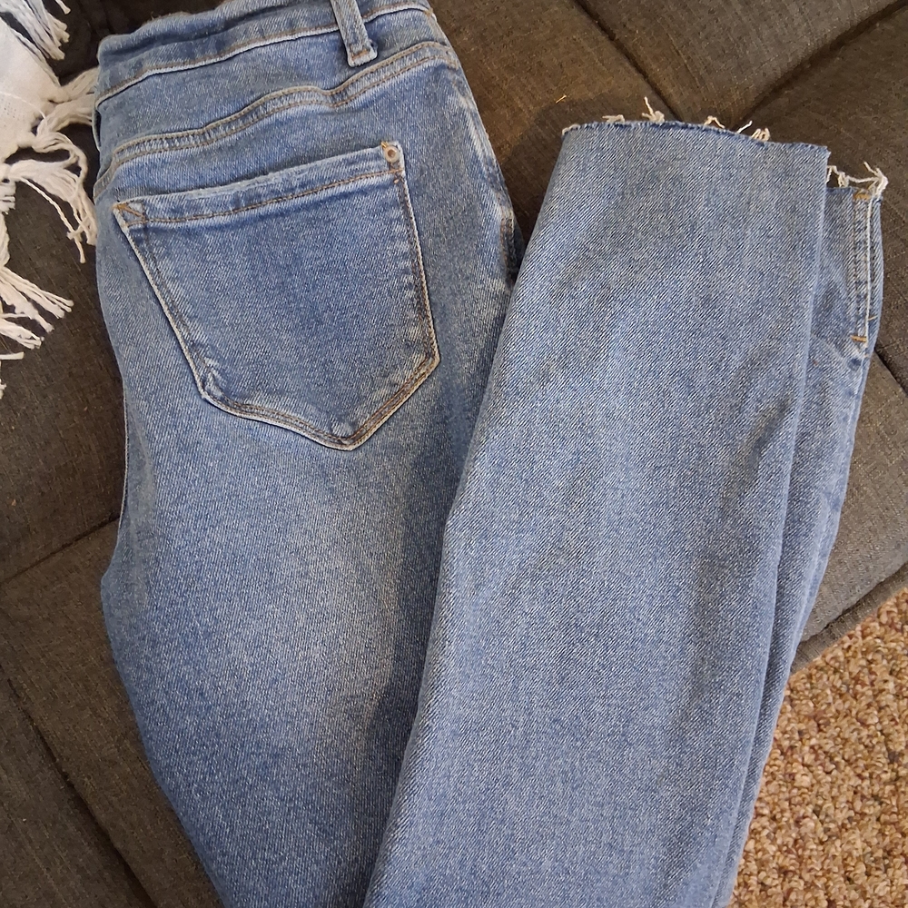 Kensie Light Blue Ankle Jeans